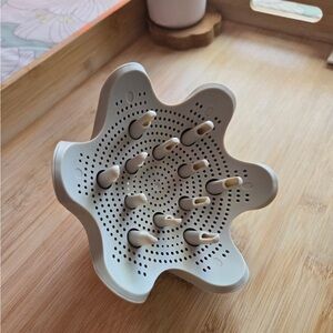 Silicone Scalp Massager Brush in Light Gray
